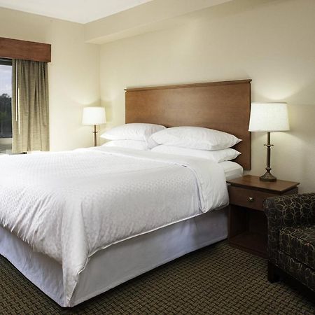 Four Points By Sheraton Fort Myers Airport Exterior photo