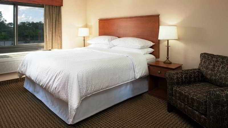 Four Points By Sheraton Fort Myers Airport Exterior photo